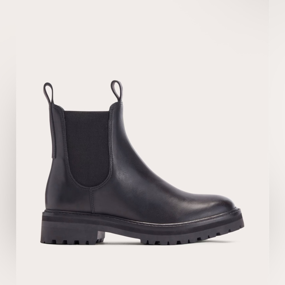 Everlane Lug Chelsea boot
